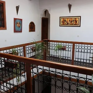 dar-kasbat-nouar.hotelfesmorocco.com/