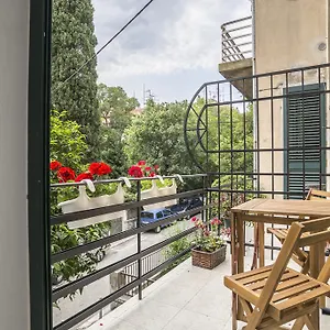 https://luxury-accommodation-marino.splithotels.org