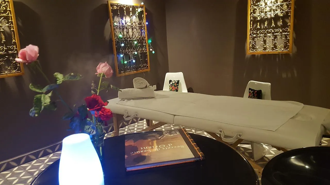 Riad Hotel Dar d'Art à Marrakesh